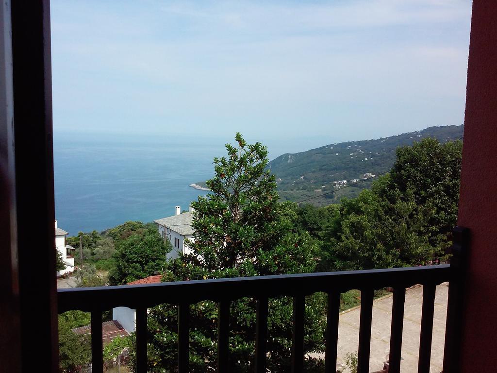Hotel Alkmini Áyios Dhimítrios Esterno foto