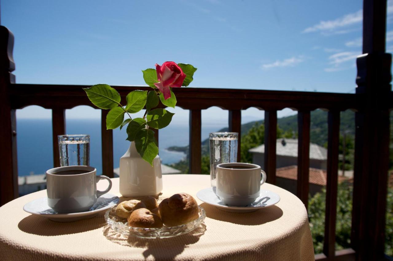 Hotel Alkmini Áyios Dhimítrios Esterno foto
