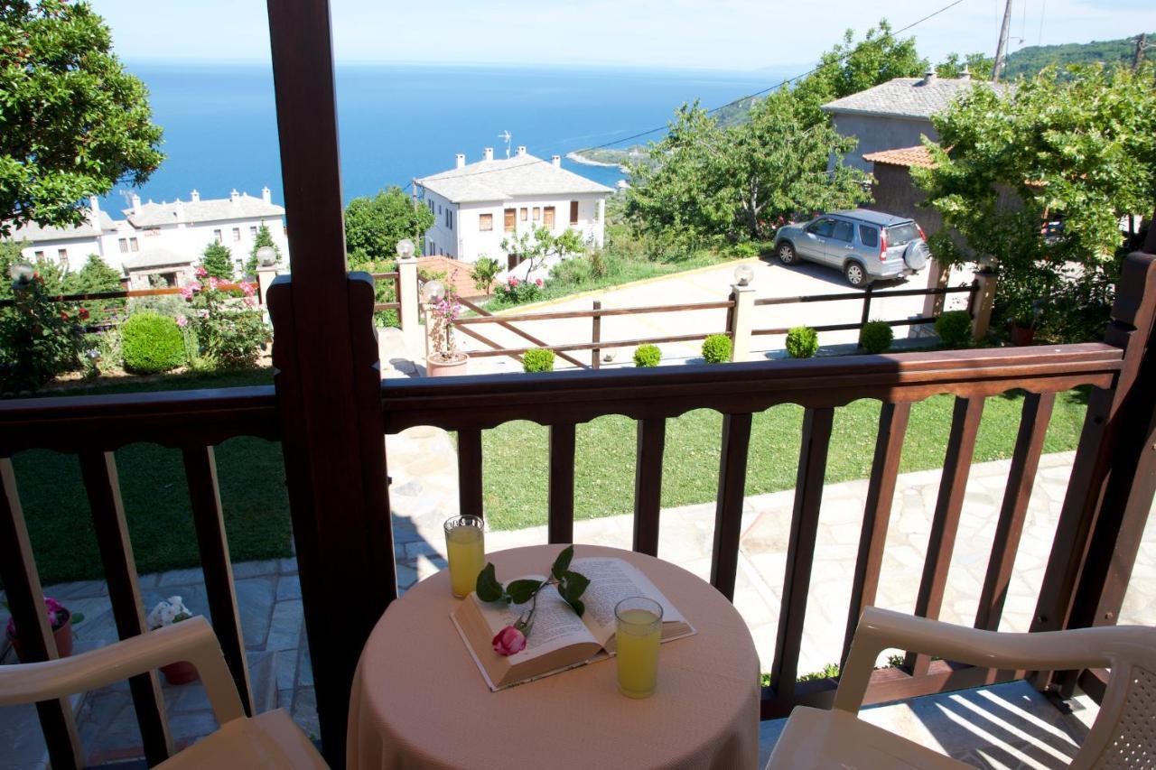 Hotel Alkmini Áyios Dhimítrios Esterno foto