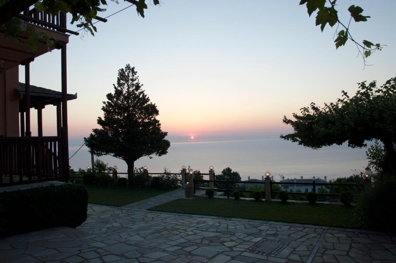 Hotel Alkmini Áyios Dhimítrios Esterno foto